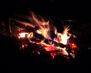 das Lagerfeuer brannte bis lange nach Mitternacht, © SSCH