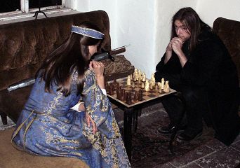 Gste von Prinz John beim Schachspiel, © HMW