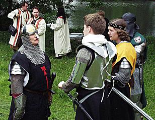 Freya von Duerenstein, Hadmar von Thorstein und Gunther bei letzten taktischen Besprechungen, © HMW